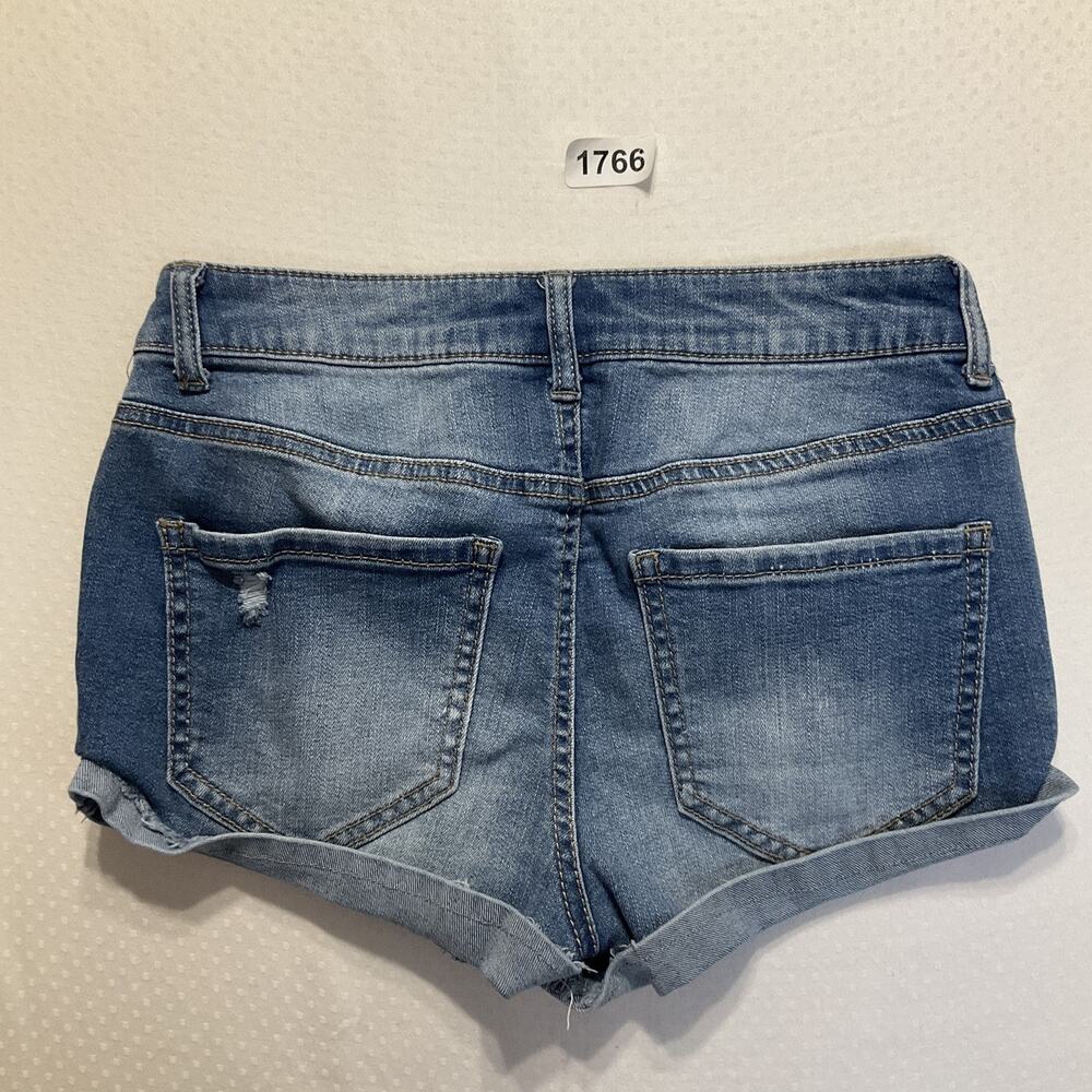 Mudd Women Shorts 3 Blue Denim Cutoff FLX STRETCH Distressed Frayed 2” Inseam - Picture 7 of 10